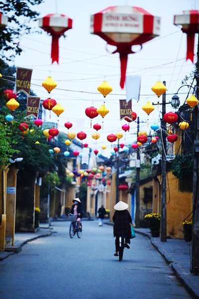 Hoi An aux yeux des touristes étrangers - ảnh 2